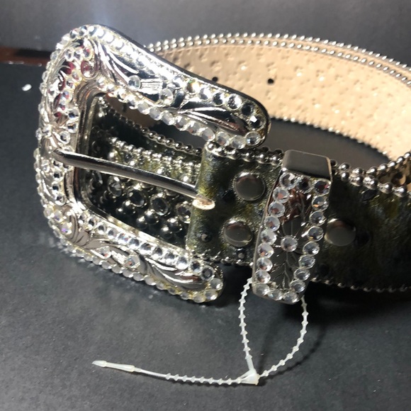 Belt - Picture 3 of 7